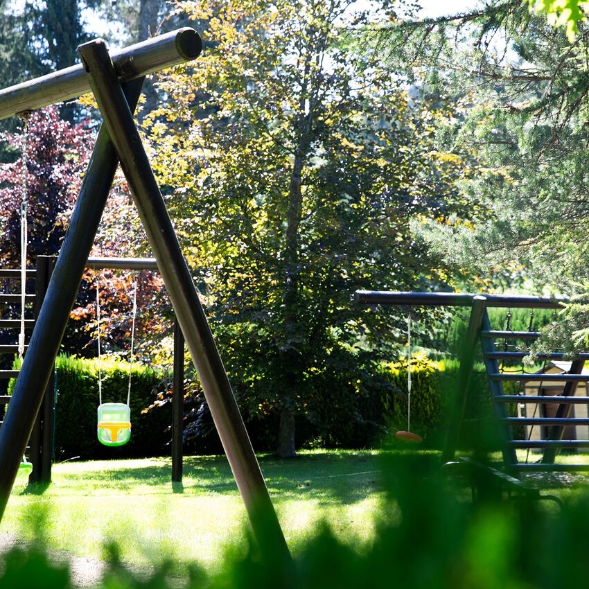 Spielplatz im Freien Parkhotel Adler